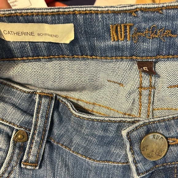 Kut From The Kloth Catherine Boyfriend Jeans Distressed 6 - Picture 6 of 7